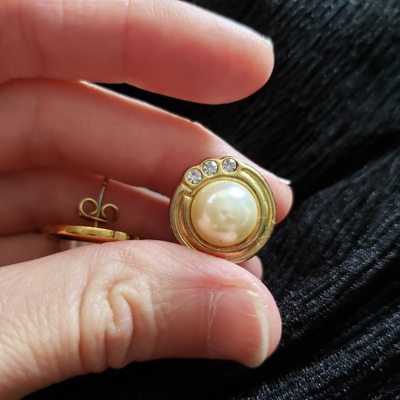 VTG Faux Pearl Earrings with Jewel Detail - Picture 4 of 6